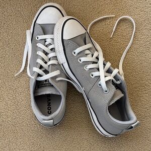 Converse All Star sneaks - barely worn!